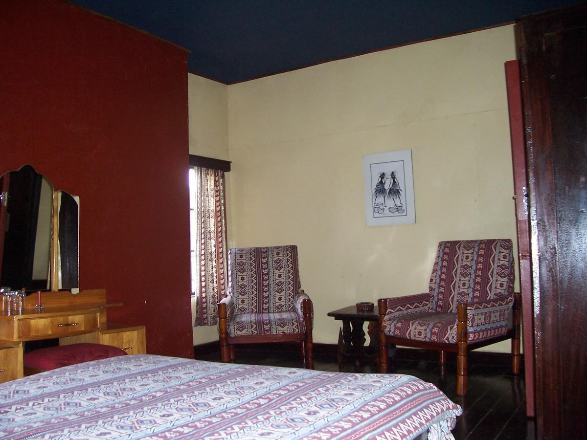 Castle Forest Lodge Mount Kenya National Park Bagian luar foto