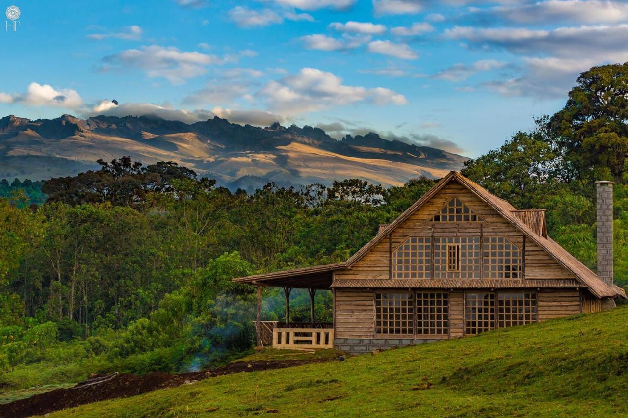 Castle Forest Lodge Mount Kenya National Park Bagian luar foto